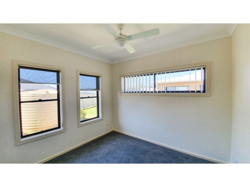 15B Celtic Circuit, Townsend NSW 2463