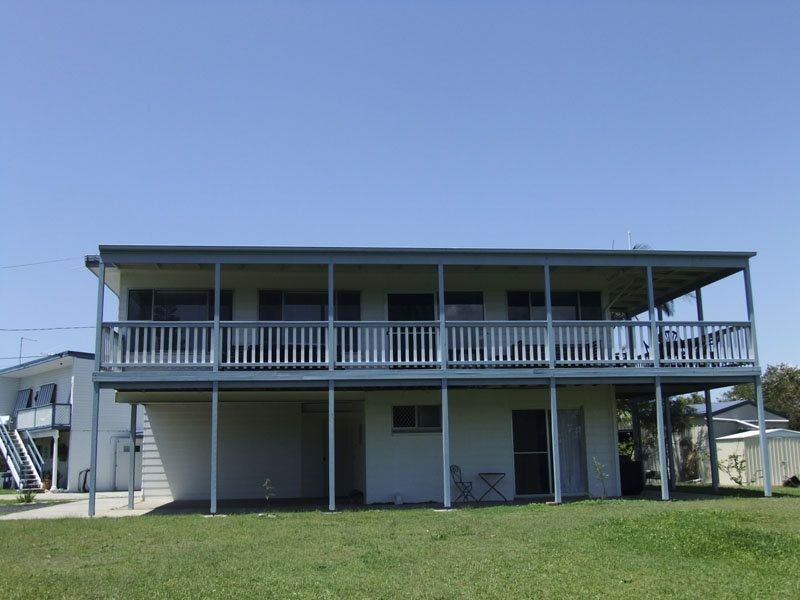 2 Honeysuckle Street, Brooms Head NSW 2463