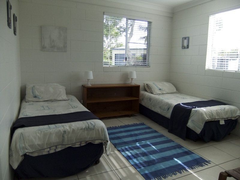 2 Honeysuckle Street, Brooms Head NSW 2463