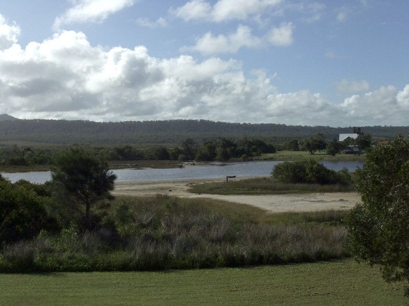 2 Honeysuckle Street, Brooms Head NSW 2463