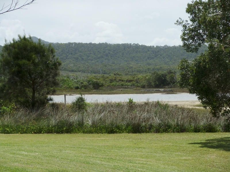 2 Honeysuckle Street, Brooms Head NSW 2463