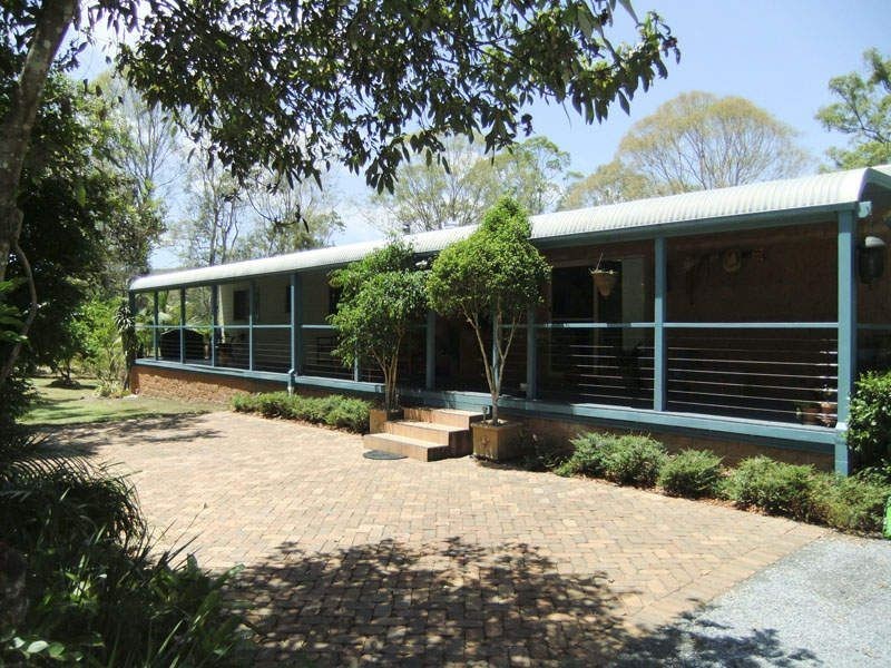 11 Jade Crescent, Tyndale NSW 2460
