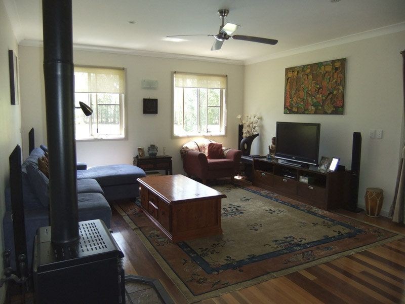 11 Jade Crescent, Tyndale NSW 2460