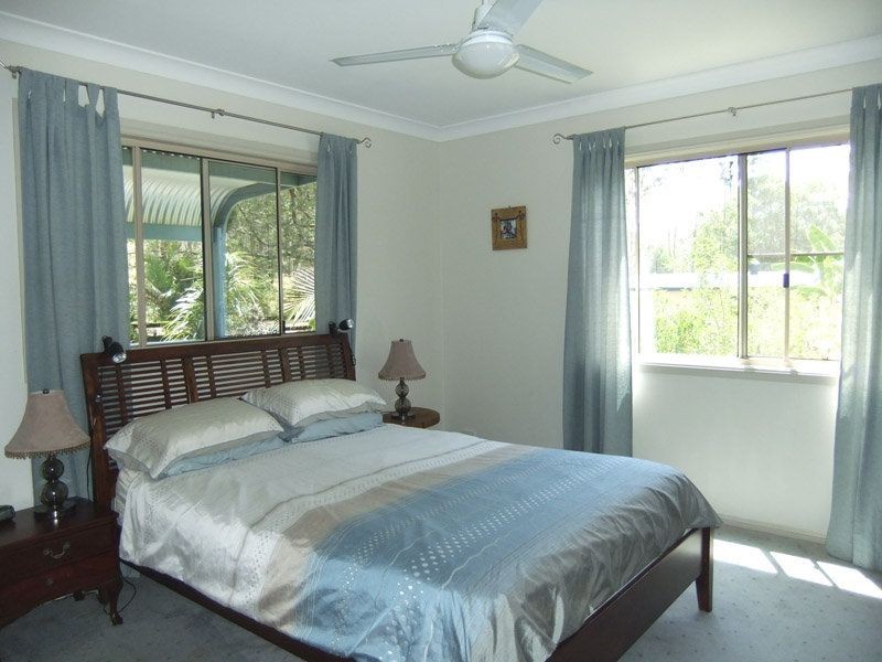 11 Jade Crescent, Tyndale NSW 2460