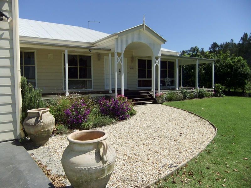 253 School Road, Palmers Island NSW 2463