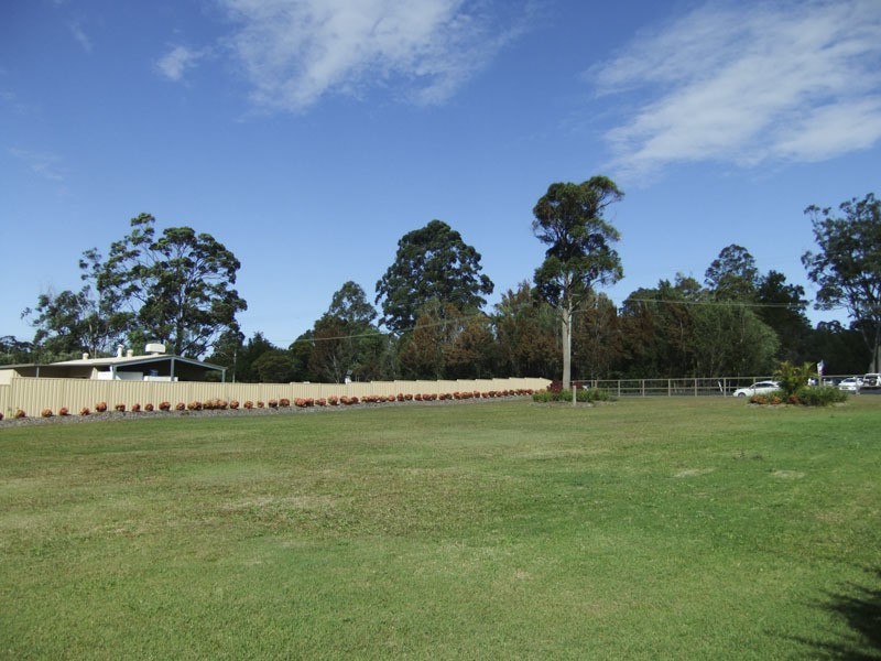 10 Parklands Drive, Gulmarrad NSW 2463