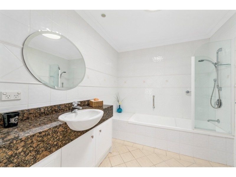 10  Kanoona Ave, St Ives NSW 2075