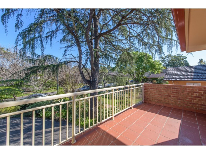 10  Kanoona Ave, St Ives NSW 2075