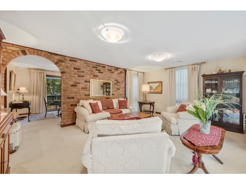 15 Leverton Close, St Ives NSW 2075