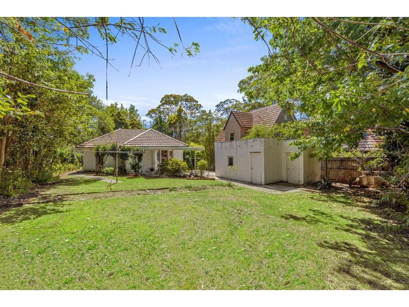 4 Mildred, Warrawee NSW 2074