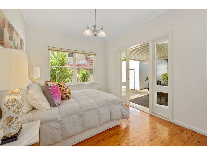 4 Mildred, Warrawee NSW 2074