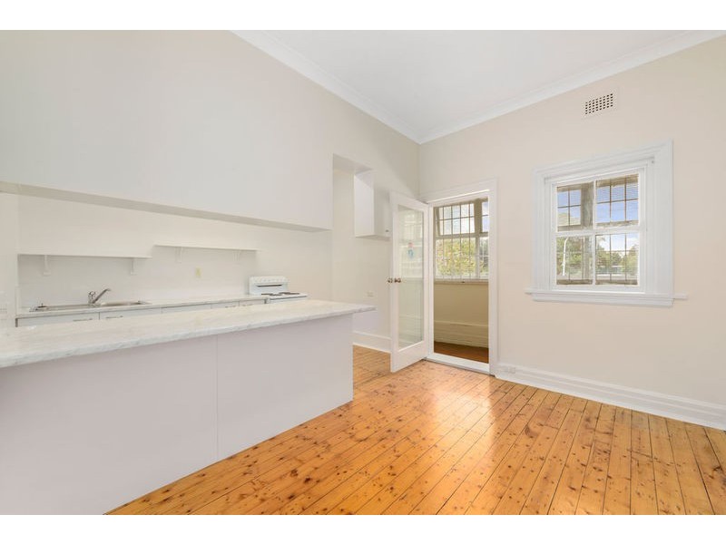 12 Pacific Highway, St Leonards NSW 2065