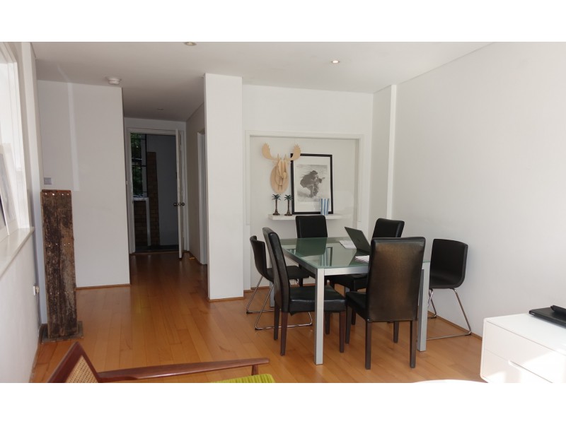 8/19 Ithaca Road, Elizabeth Bay NSW 2011