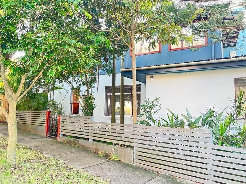 8 Castlefield Street, Bondi NSW 2026