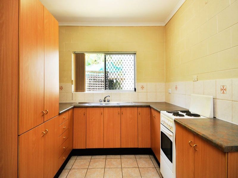 1/106 Wistaria Street, Holloways Beach QLD 4878