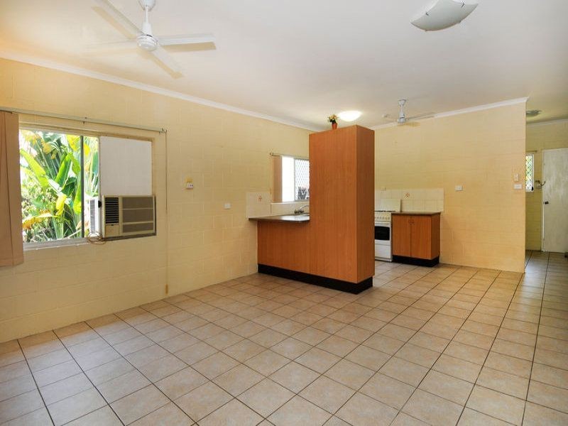 1/106 Wistaria Street, Holloways Beach QLD 4878