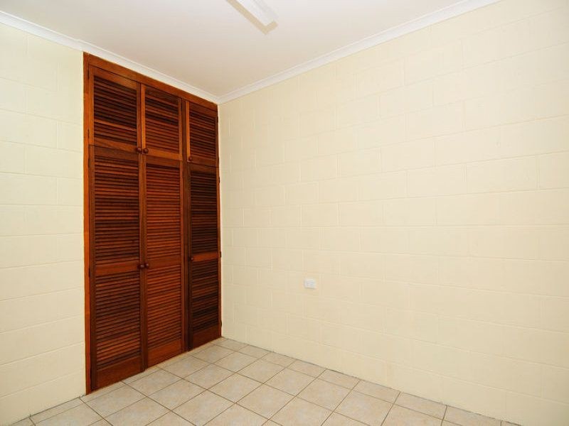 1/106 Wistaria Street, Holloways Beach QLD 4878