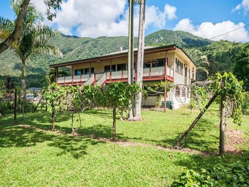 86 Intake Road, Redlynch QLD 4870