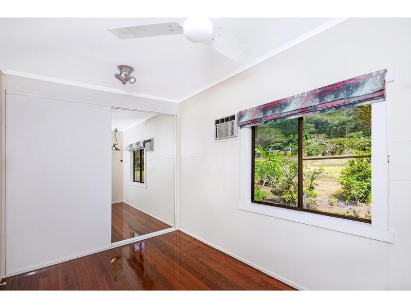 86 Intake Road, Redlynch QLD 4870