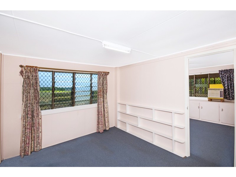 86 Intake Road, Redlynch QLD 4870