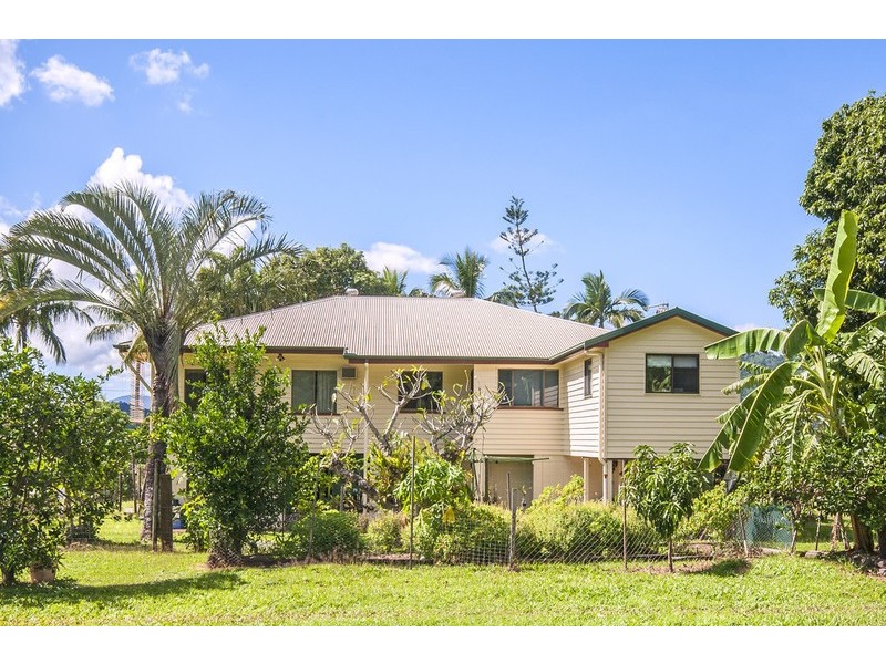 86 Intake Road, Redlynch QLD 4870