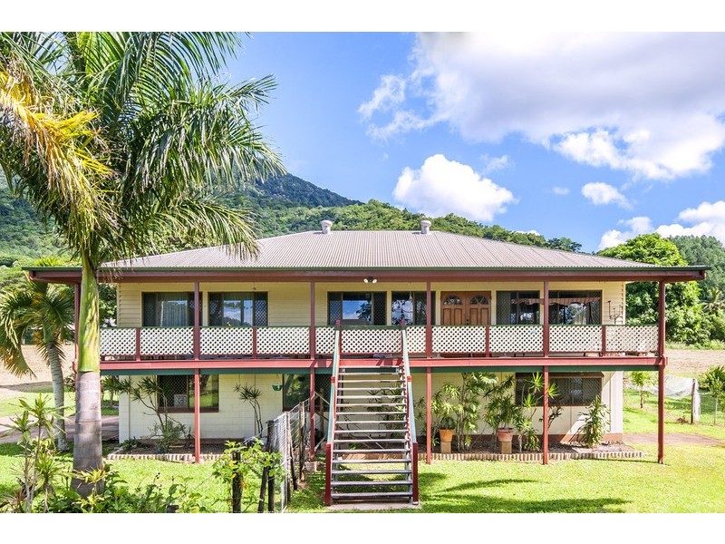 86 Intake Road, Redlynch QLD 4870