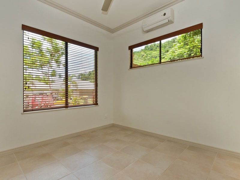 8 Lum Jim Street, Redlynch QLD 4870