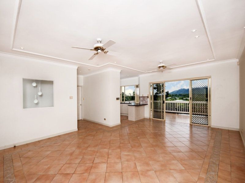 3 Birdwing Place, Caravonica QLD 4878