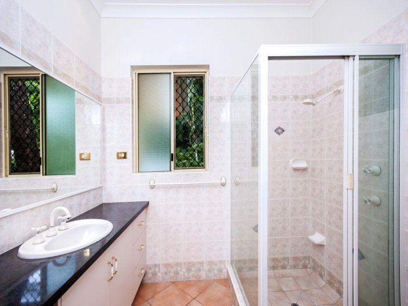 3 Birdwing Place, Caravonica QLD 4878