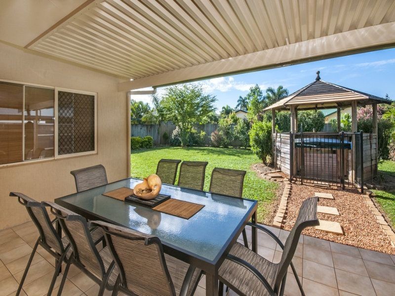 10 Eucalyptus Drive, Redlynch QLD 4870