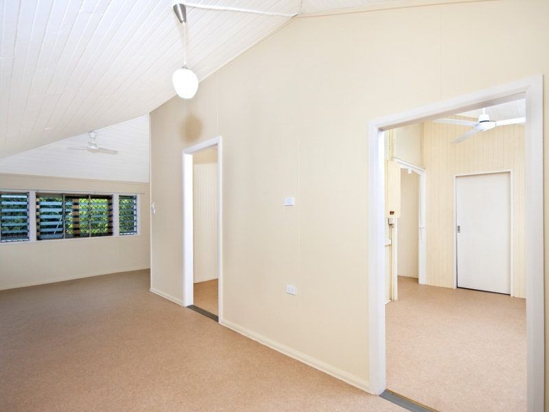 49 Kamerunga Road, Stratford QLD 4870