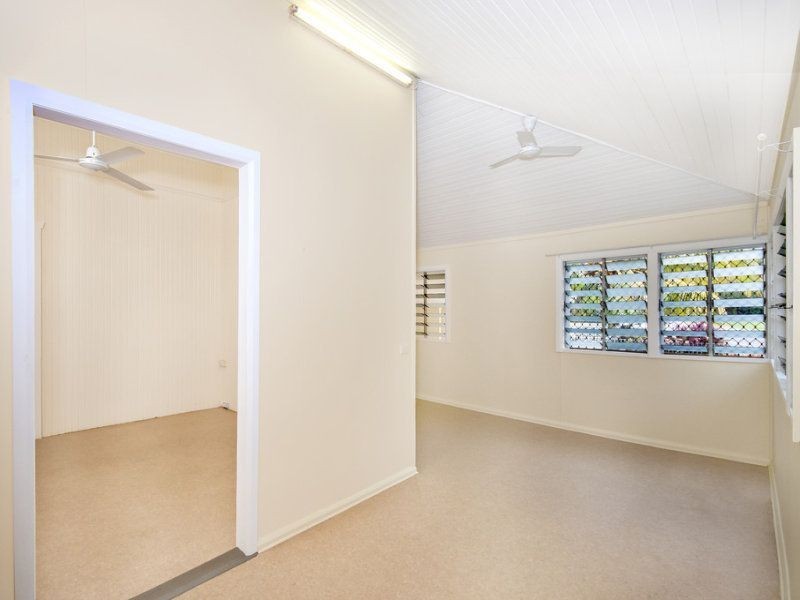 49 Kamerunga Road, Stratford QLD 4870