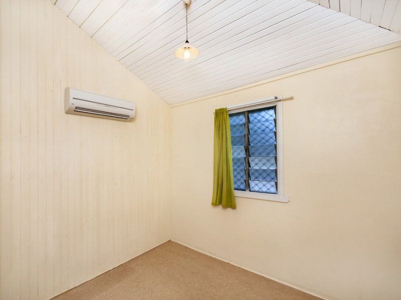 49 Kamerunga Road, Stratford QLD 4870