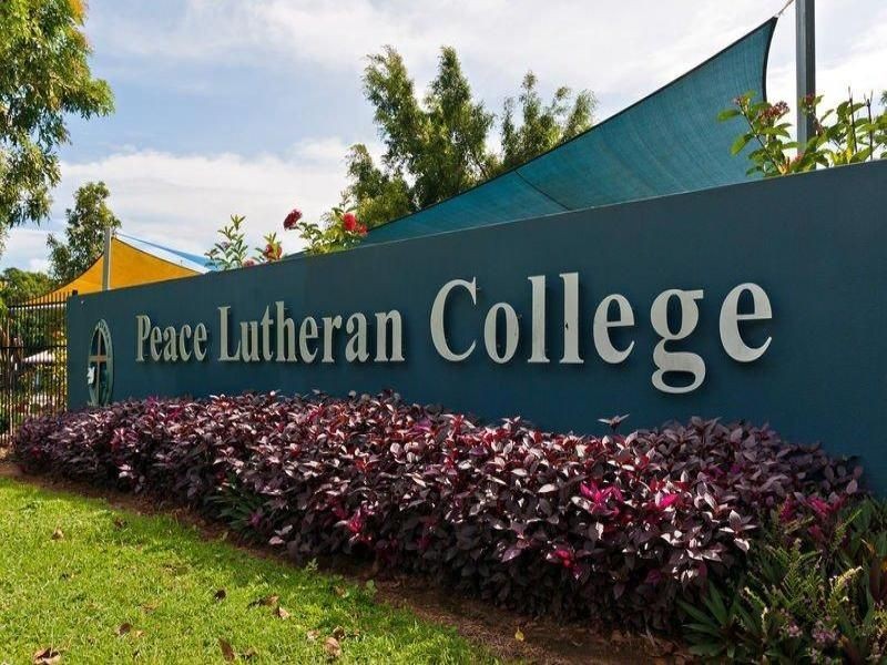 45 Daphne Drive, Redlynch QLD 4870