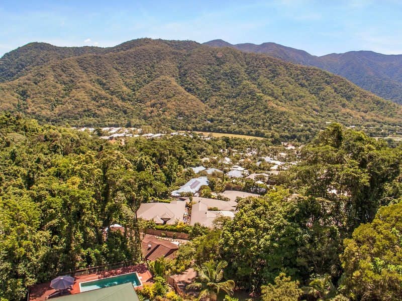 987/72 Fairley Street, Redlynch QLD 4870