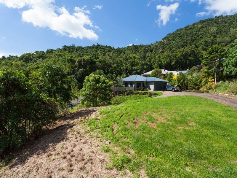 12 Lum Jim Street, Redlynch QLD 4870