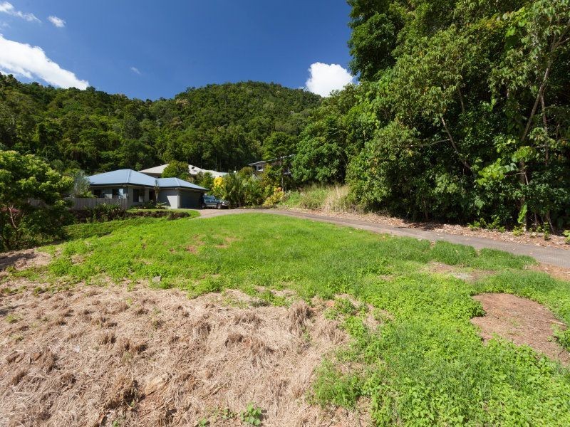 12 Lum Jim Street, Redlynch QLD 4870