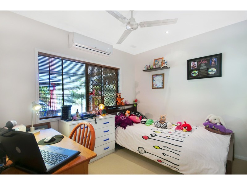 14 Jak Gee Street, Redlynch QLD 4870