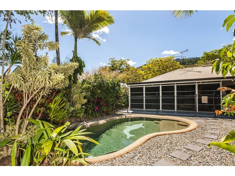 14 Jak Gee Street, Redlynch QLD 4870