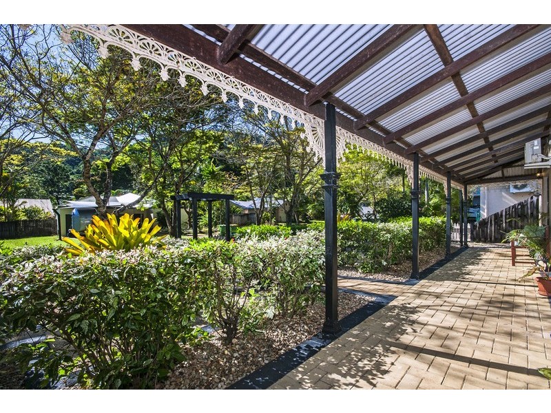 14 Jak Gee Street, Redlynch QLD 4870