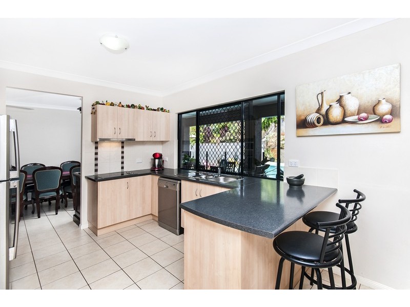 15 Lillipilli Street, Redlynch QLD 4870