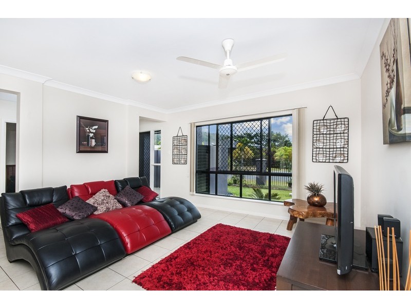 15 Lillipilli Street, Redlynch QLD 4870