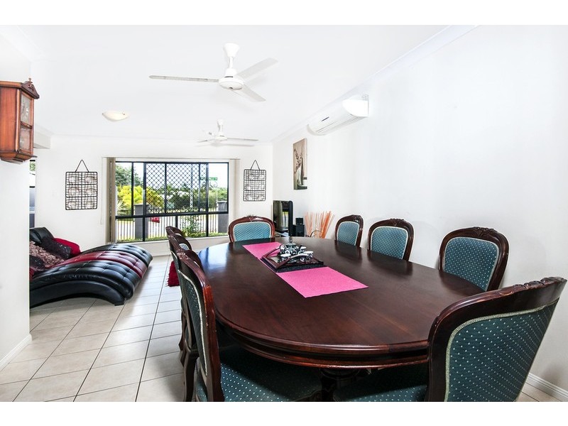 15 Lillipilli Street, Redlynch QLD 4870