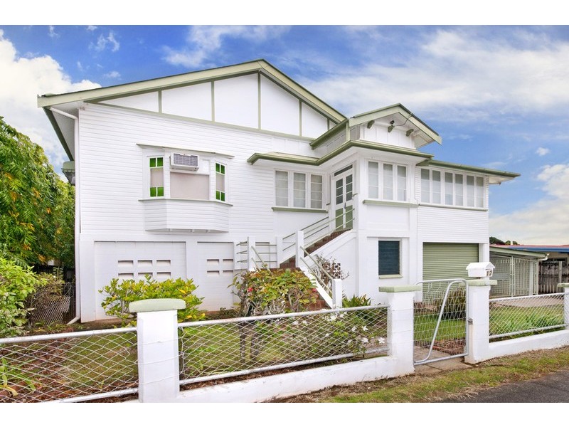 12 Margaret Street, Redlynch QLD 4870