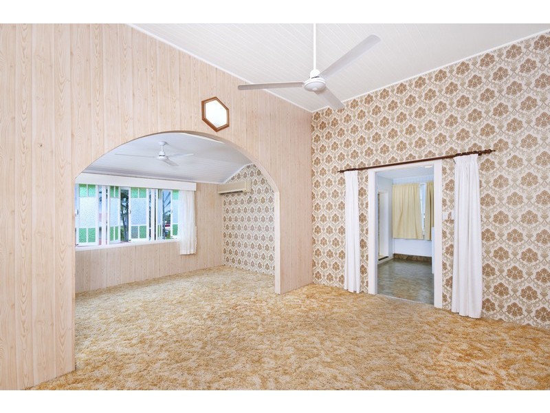 12 Margaret Street, Redlynch QLD 4870