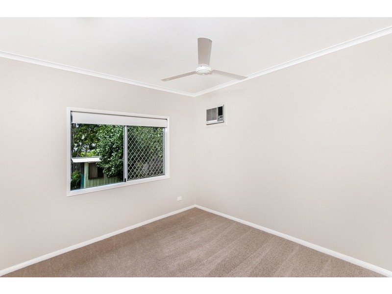 9 Elkhorn Close, Redlynch QLD 4870