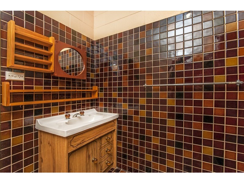 10 Nioka Place, Caravonica QLD 4878