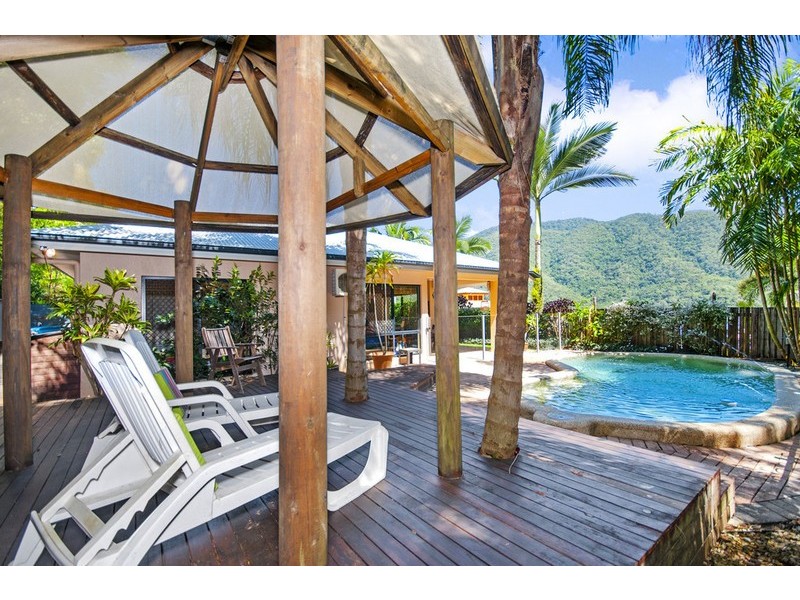 55 Fairley Street, Redlynch QLD 4870