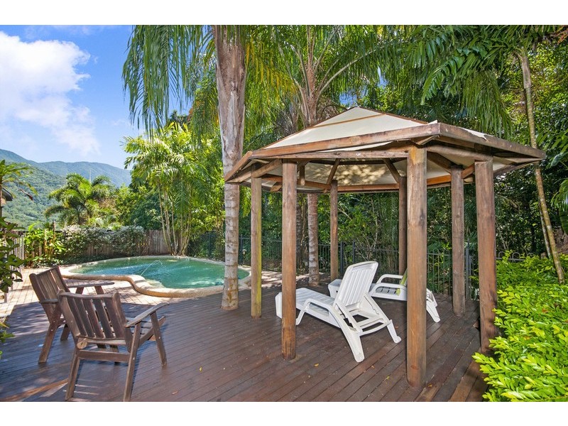 55 Fairley Street, Redlynch QLD 4870