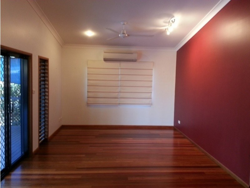 Machans Beach QLD 4878